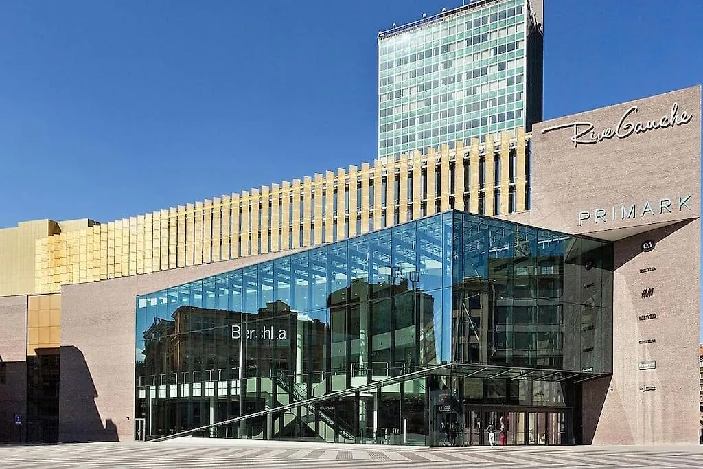 Rive Gauche F Centre - Gare - Aeroport Daire Charleroi Belçika
